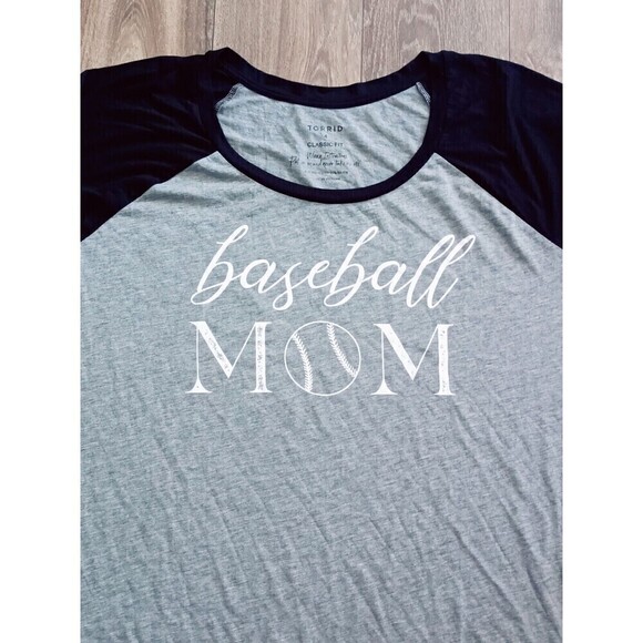 Torrid  Baseball T-Shirt Sz 2X 2 Grey Black Raglan Baseball Mom Graphic Tee New - Picture 5 of 6